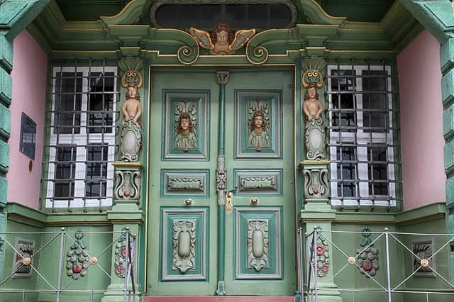 fancy & Beautiful Door Design for Wood