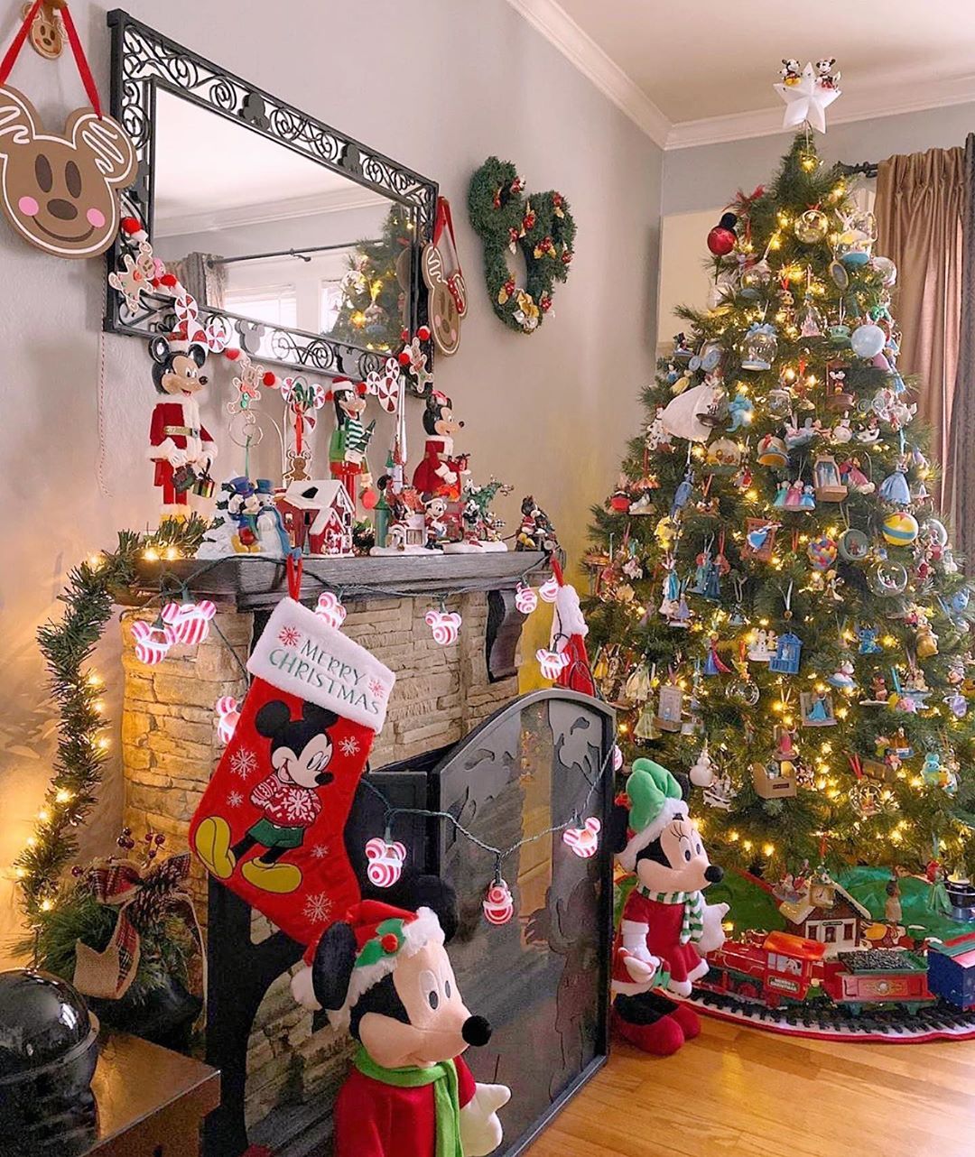 disney christmas home decor - disney christmas tree decorations ideas