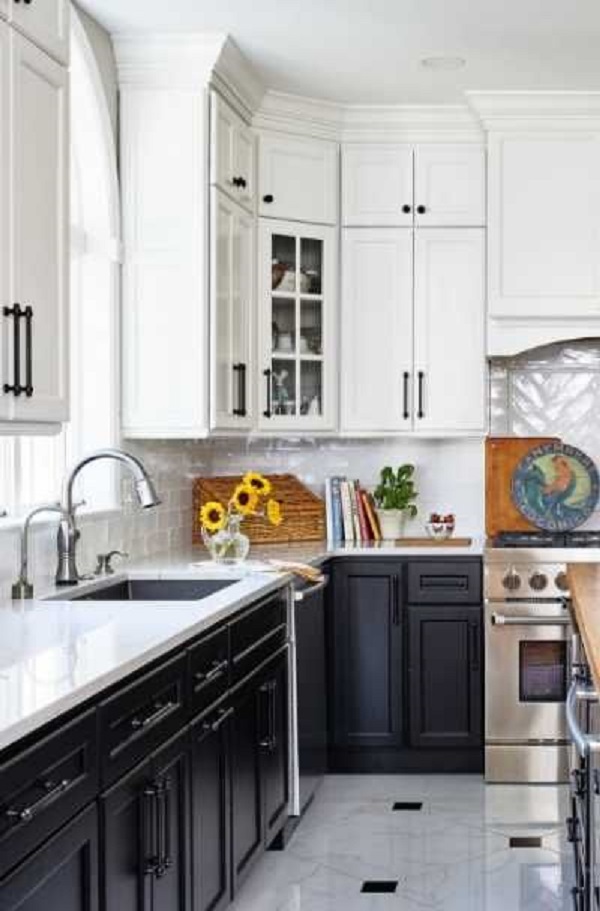 Black and White Kitchen Cabinet - Black cabinets with white door