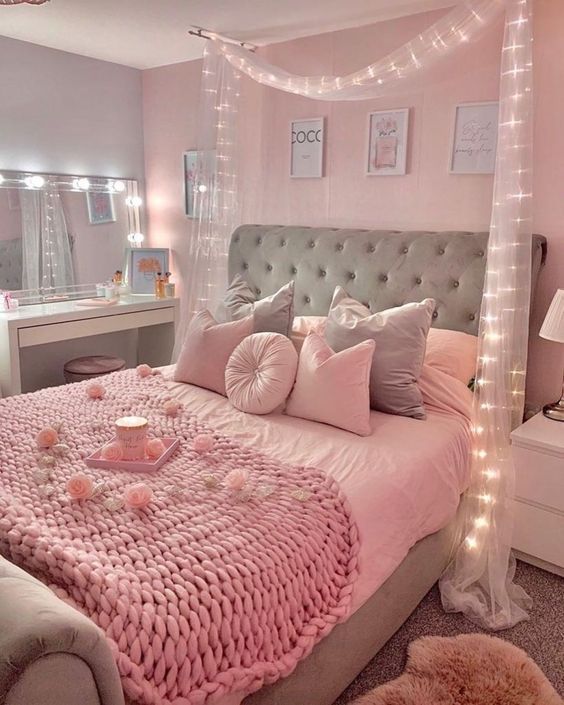 cute pink bedroom - Beautiful Valentine’s Day Decorations in Bedroom