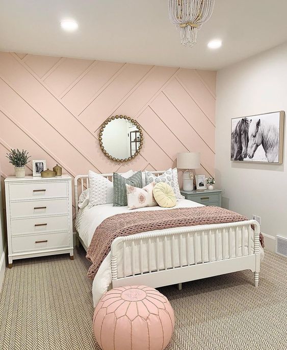 cute pink bedroom - Tween girl bedroom decorating ideas